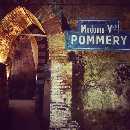 Hyper-centre Erlon Cathedrale Calme *