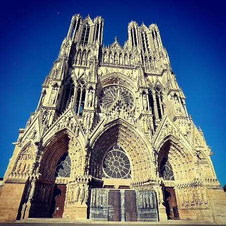 Appartement Hyper-centre Erlon Cathedrale Calme