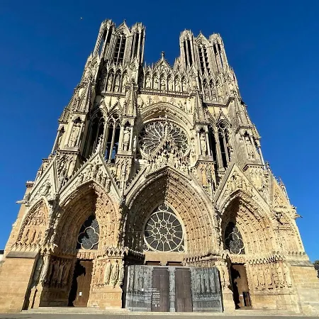 Apartmán Hyper-centre Erlon Cathedrale Calme Remeš