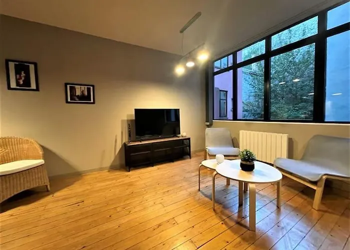 Hyper-centre Erlon Cathedrale Calme *