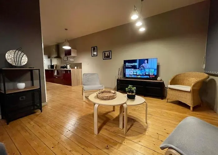 Hyper-centre Erlon Cathedrale Calme *